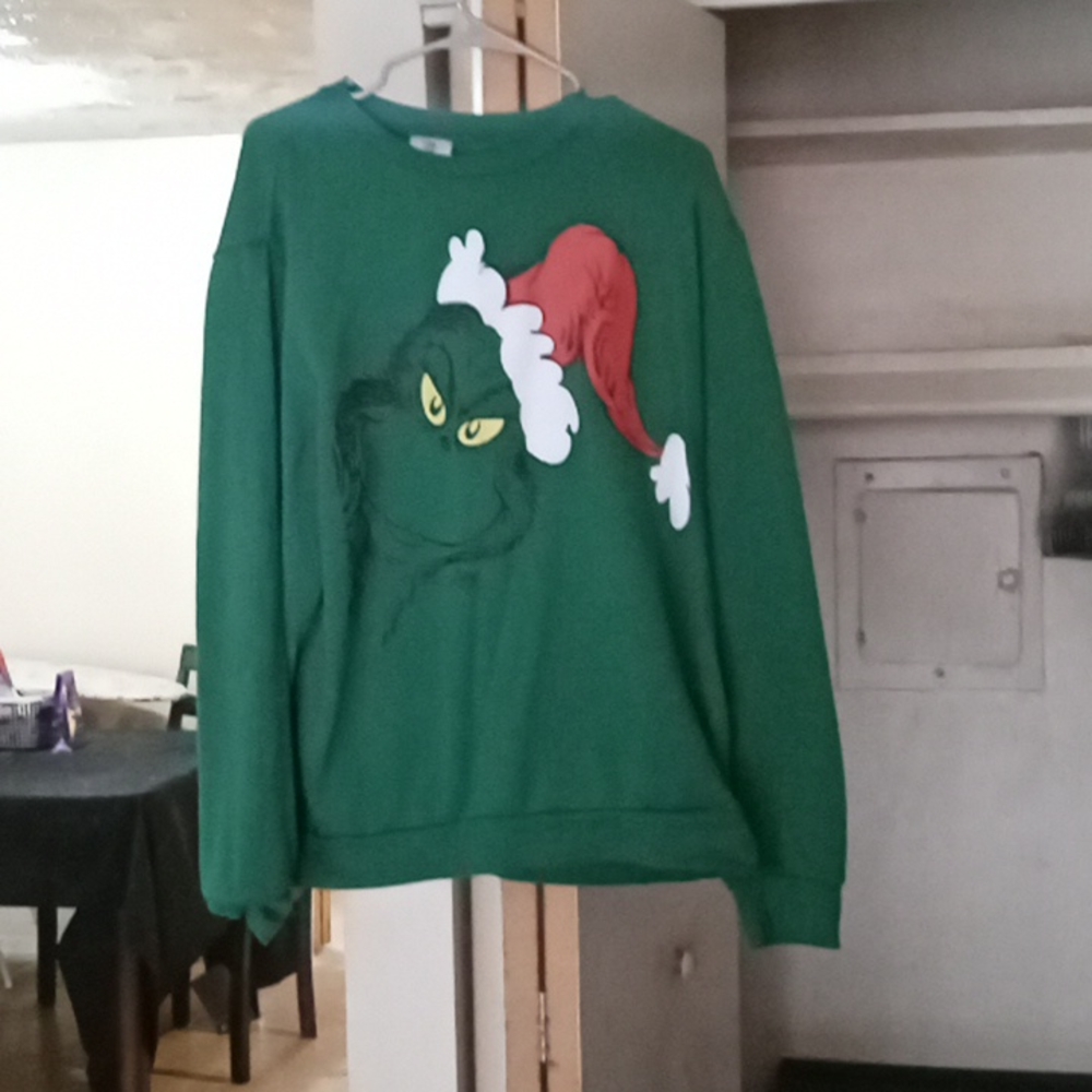 Green "The Grinch" Sweatsuit(Size L)